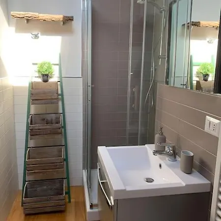 Casa Farini - *