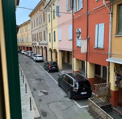 Casa Farini - アパート サン・ジョヴァンニ・イン・ペルシチェート